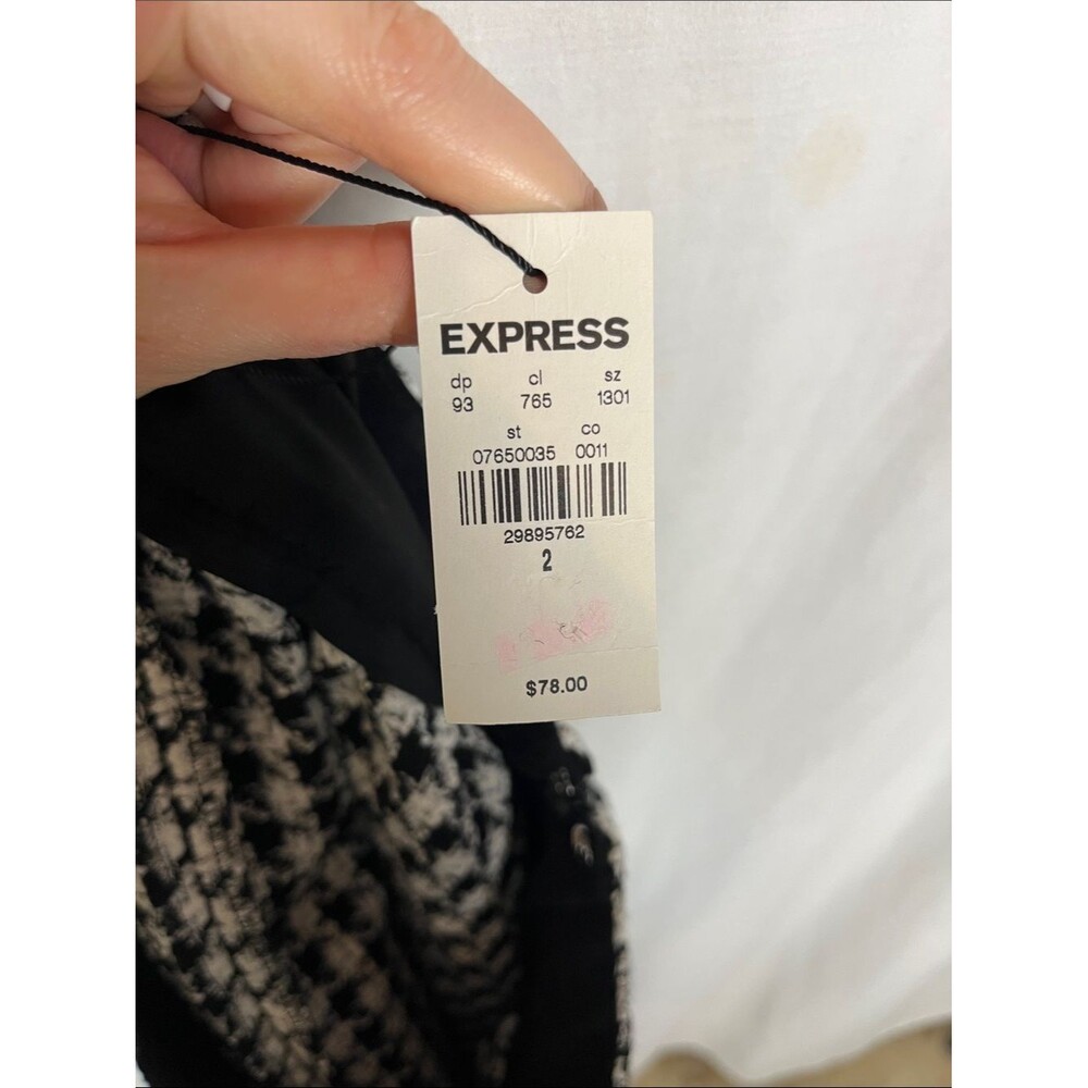 NWT Express Houndstooth Black and White Ruffle Skirt - Picture 7 of 8
